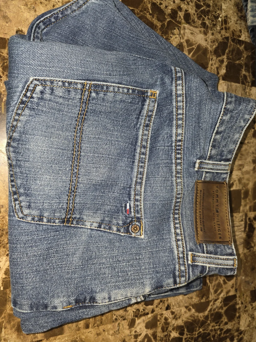 40X30 VINTAGE Tommy Hilfiger Men's Relaxed Fit Light Blue Jeans MADE IN MEXICO
